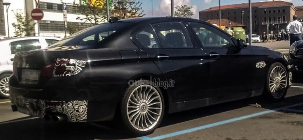 BMW Serie 5: foto spia della Alpina B5