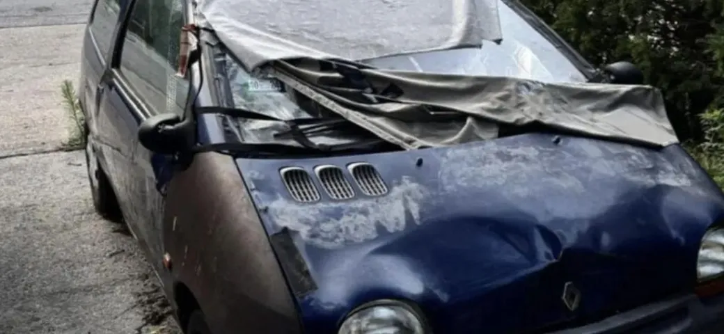 Che ci fa una Renault Twingo del '93 a Chicago? La misteriosa storia della citycar francese
