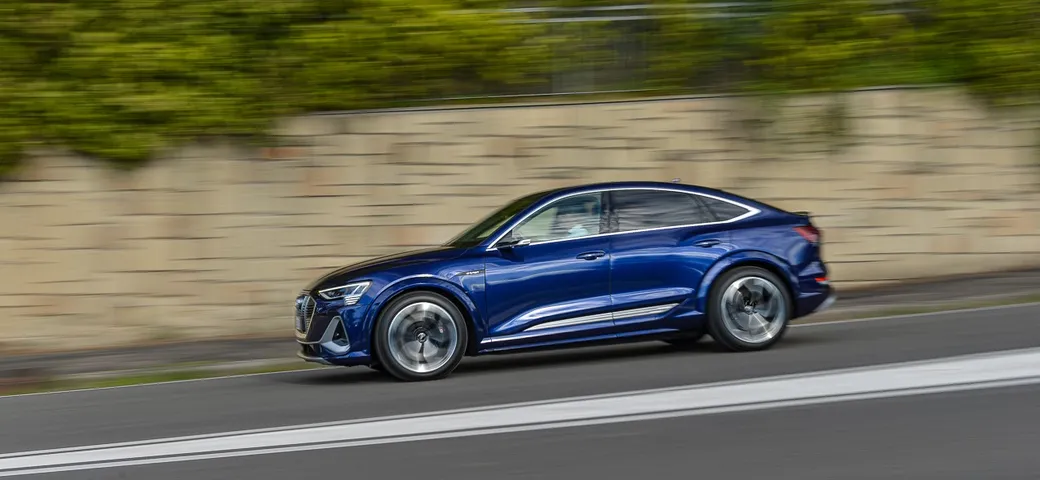 Audi e-tron S Sportback: la prova su strada