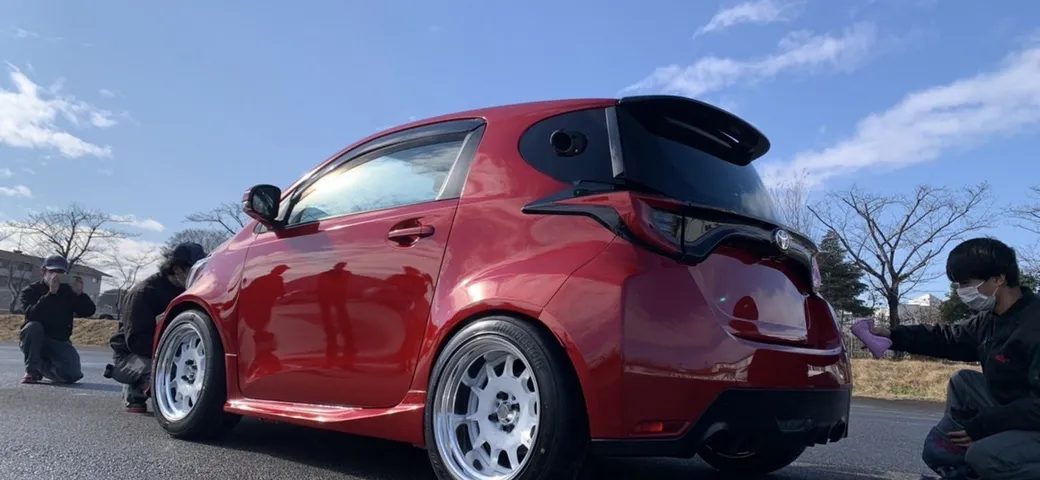La Toyota iQ si trasforma in una GR Yaris con motore Kawasaki