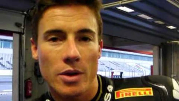 Video: La prima di James Toseland sulla Yamaha WSB