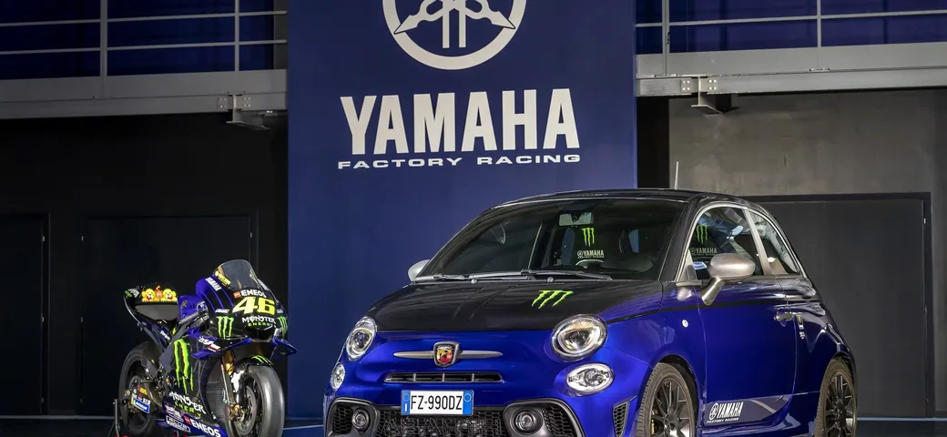 Abarth 595: le nuove versioni speciali Scorpioneoro e Monster Energy Yamaha