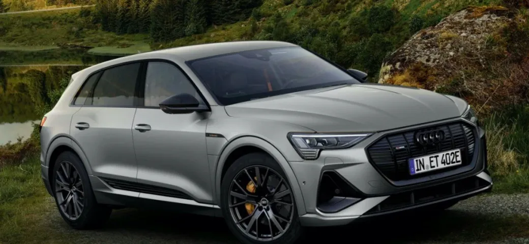 Audi e-tron S line Black Edition: ancora più stile e sportività