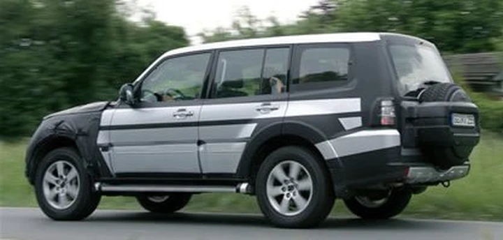 Mitsubishi Pajero 2007: foto spia e indiscrezioni