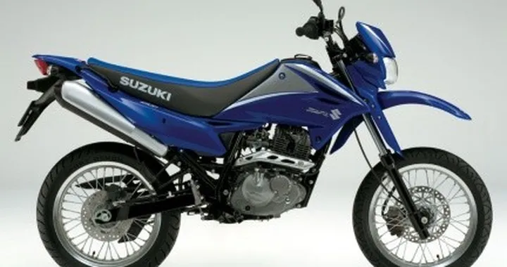 Salone di Parigi: Suzuki DR 125 SM