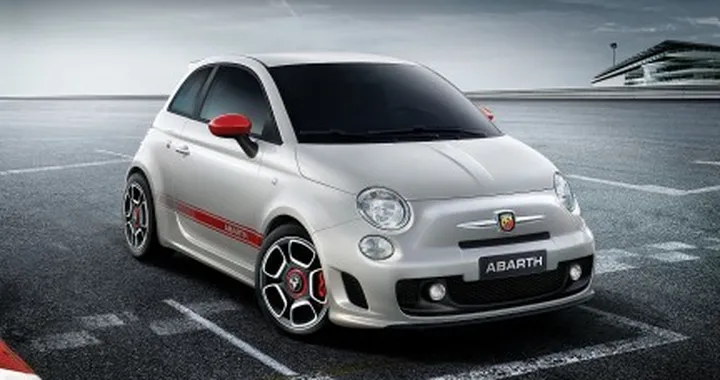 Abarth 500: finalmente ufficiale