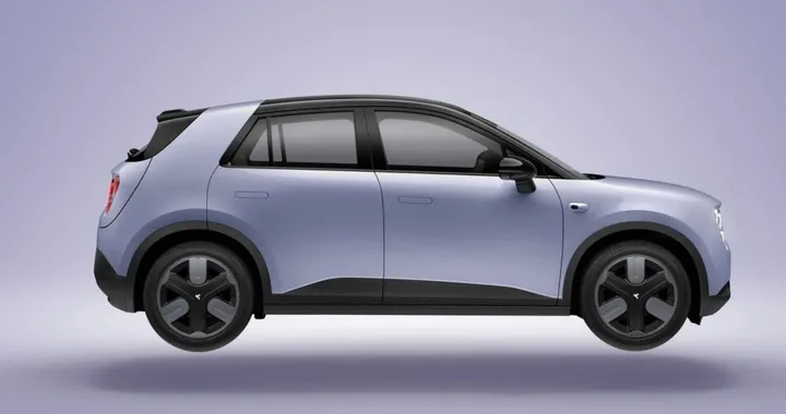 L'auto elettrica che si ricarica in 3 minuti: prezzo da assalto