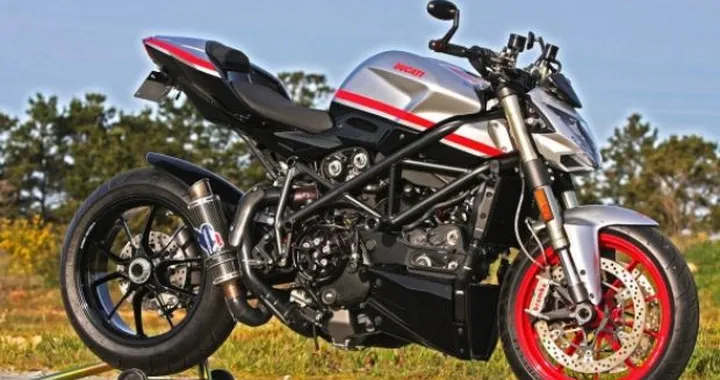 Ducati Streetfighter Corse