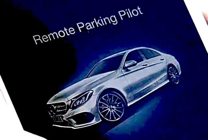 Mercedes Classe E 2016: video teaser del parcheggio autonomo