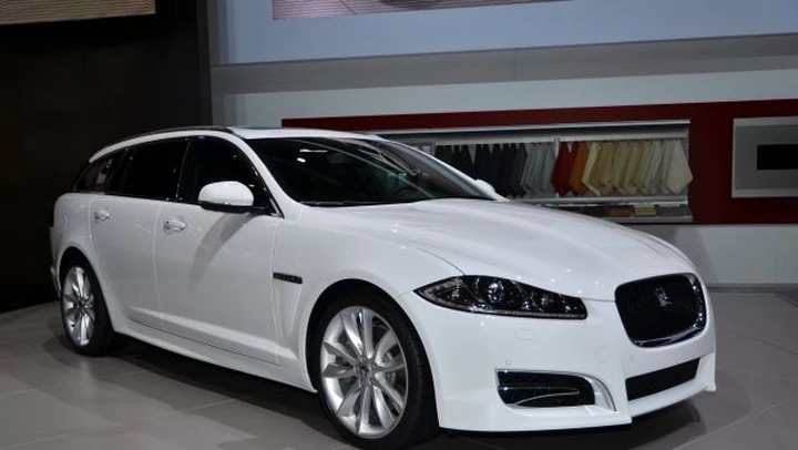 Jaguar XF Sportbrake: la familiare in video