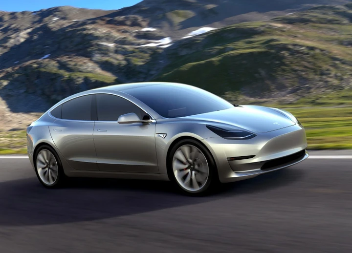 Inferno Tesla: parlano altri dipendenti