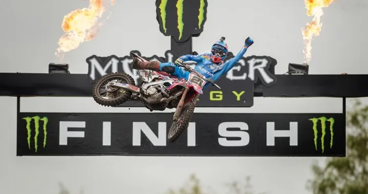 MX-GP 2015: doppietta di Paulin a Valkenswaard. Cairoli 11°