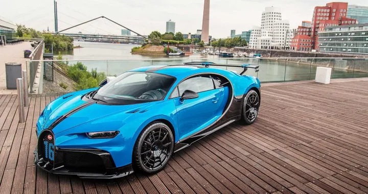 Bugatti Chiron Pur Sport: hypercar in tour per l'Europa