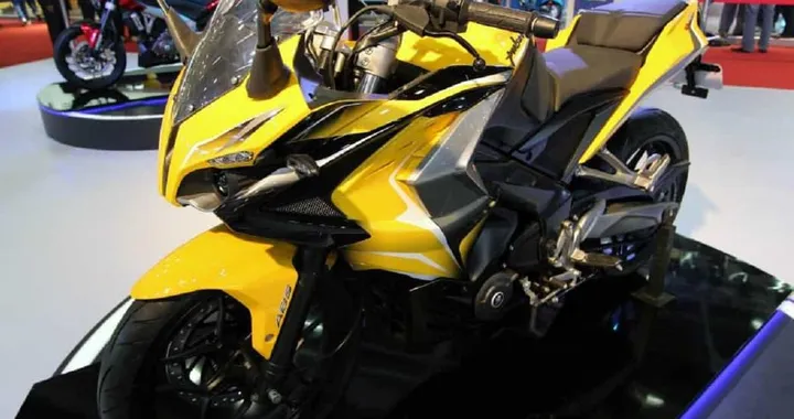 Bajaj Pulsar: in arrivo la versione più grande di sempre