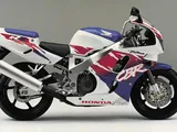 Honda celebra 500 milioni di motocicli prodotti: un traguardo storico