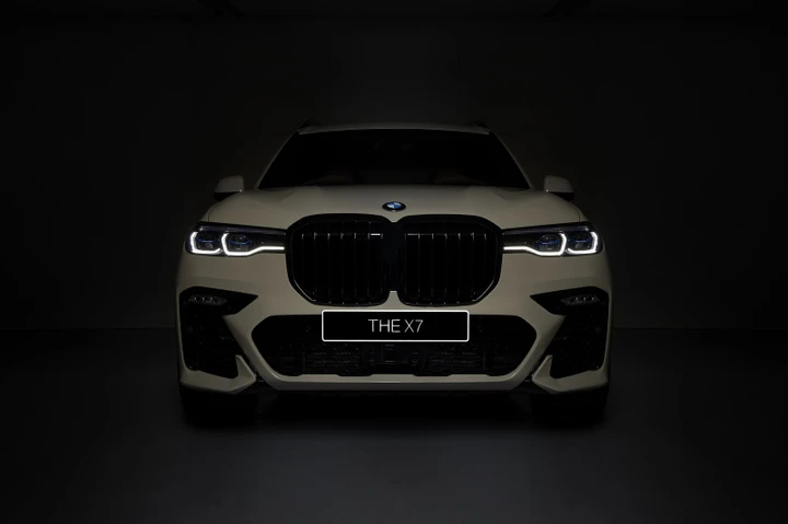 BMW X7: nuove indiscrezioni sul restyling