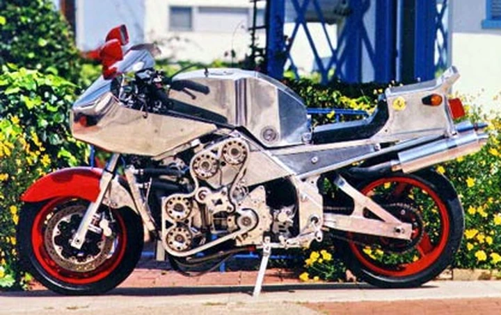 SuperBike Ferrari V12