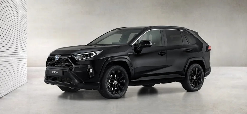 Toyota RAV4 Hybrid: ecco la versione speciale Black Edition