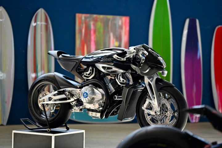 Brough Superior RMB01, la hyperbike da pista che sembra un'opera d'arte