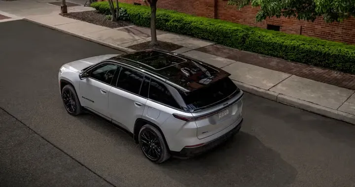 Jeep sospende la produzione della Wagoneer S 2026: vendite troppo basse