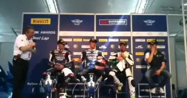 WSBK Supersport: il Paddock Show e le interviste della gara Supersport