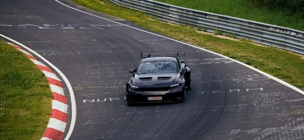 Ford Mustang GTD domina il Nürburgring: record per un'auto americana