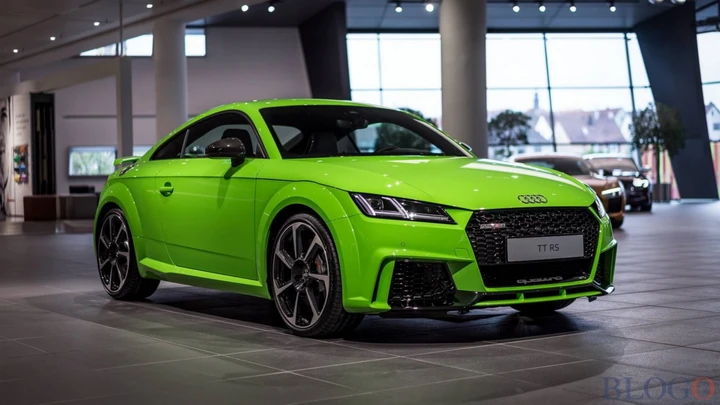 Audi TT RS Lime Green: tutte le foto