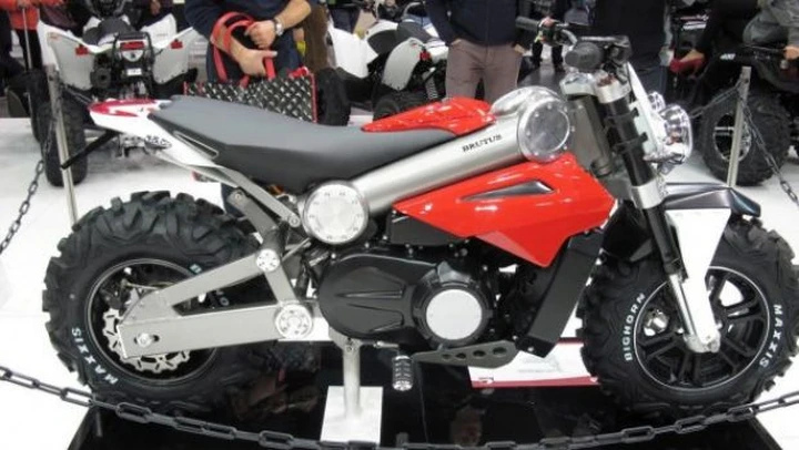 Brutus 750 EI - Salone EICMA di Milano