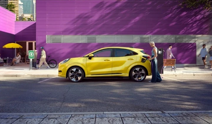 Ford Puma Gen-E: caratteristiche, prezzo e autonomia del nuovo B-SUV elettrico