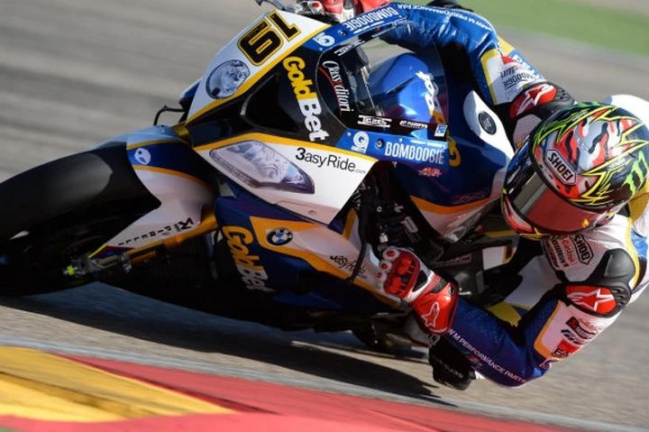 Superbike, Aragon: Gara 2, nuova vittoria di Davies, Guintoli secondo, Sykes terzo