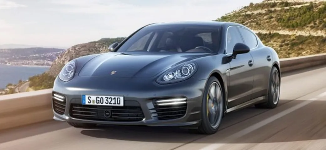 Porsche Panamera Turbo S: arrivano facelift e 20 CV in più