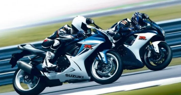 Suzuki GSX-R 600/750 2011 invendita a 12.200 e 13.500 euro
