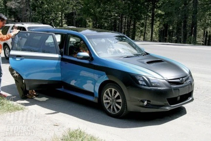 Subaru Exiga: monovolume, sette posti, ma spirito da sportiva