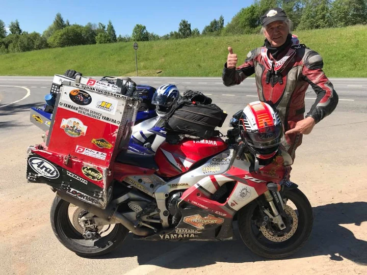 In giro per il mondo con una Yamaha R1