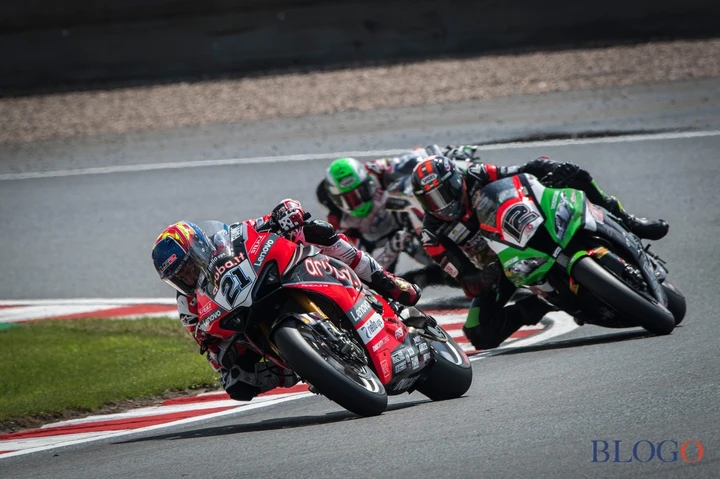 ingrandisci immagine