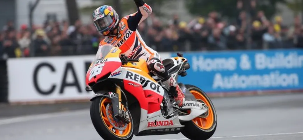 Pedrosa conquista Le Mans: 