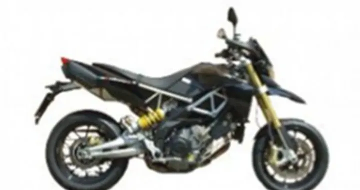 Aprilia Dorsoduro 1200: scappata la prima foto