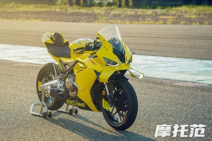 Zongshen Cyclone RC 600: la nuova moto cinese che sfida le strade europee