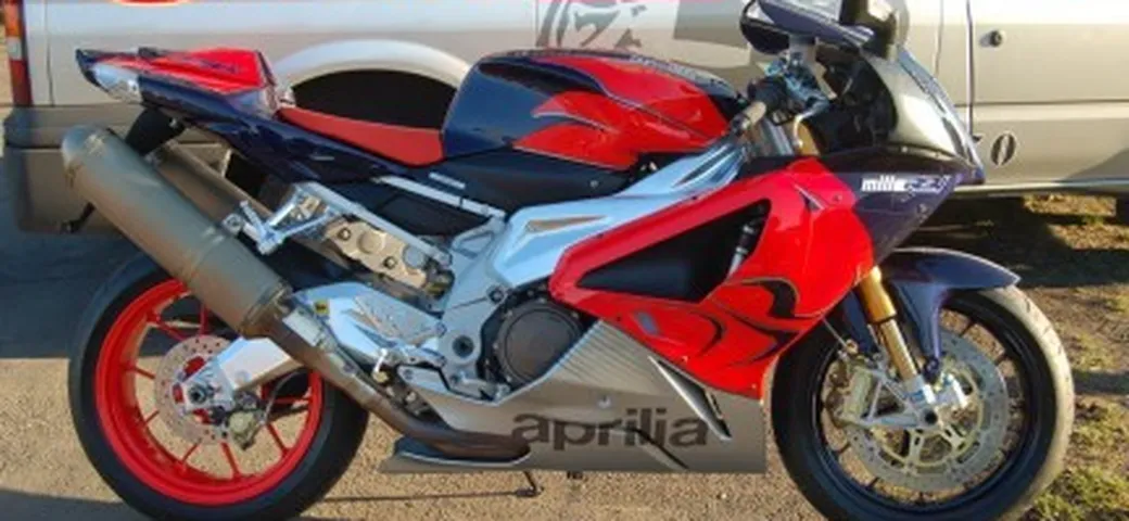 Aprilia RSV-1000 R 10° Anniversario