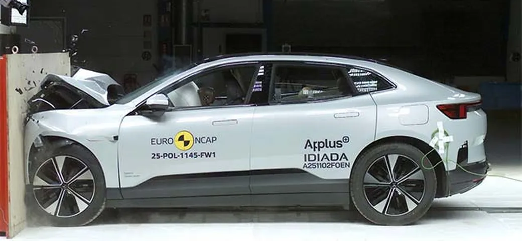 Polestar 4 conquista le cinque stelle Euro NCAP: sicurezza al top