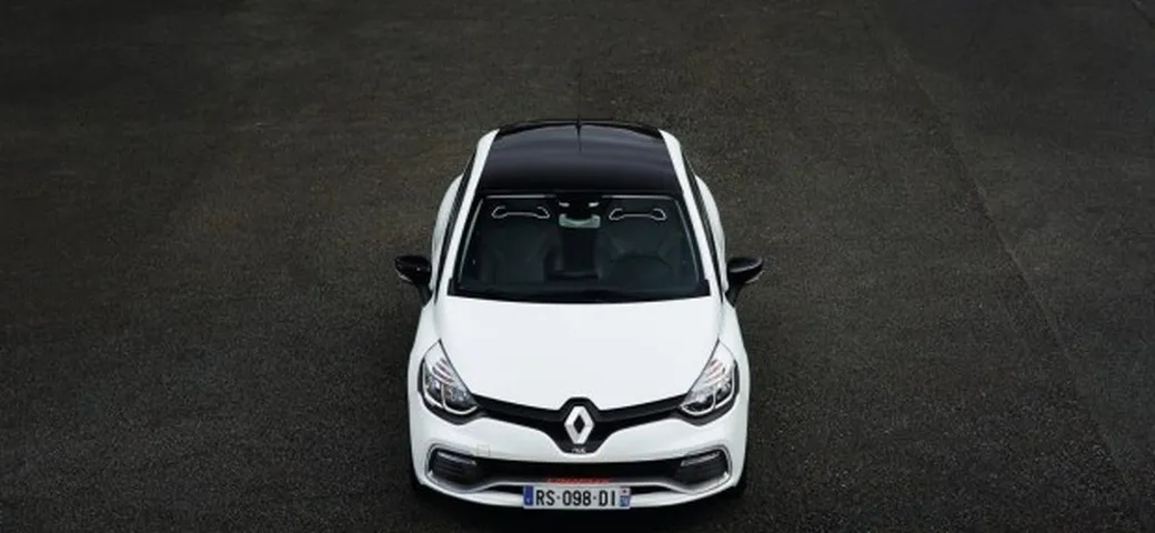 Renault Clio RS 220 Trophy EDC: foto ed informazioni ufficiali