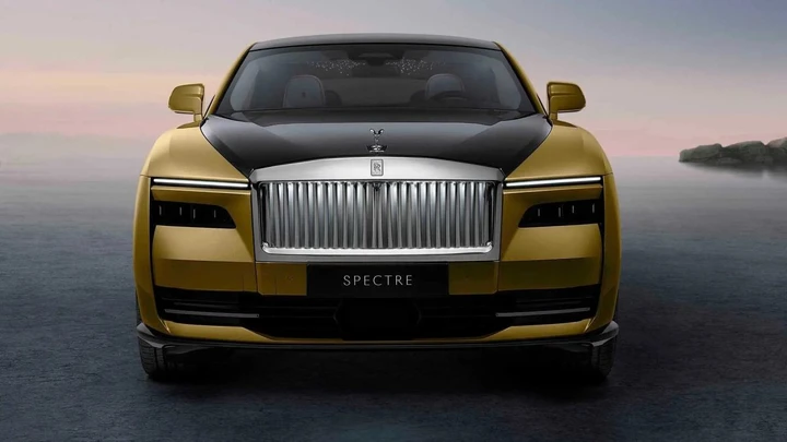Le Rolls-Royce non piacciono ai giovani? I clienti di questo modello hanno 35 anni di media