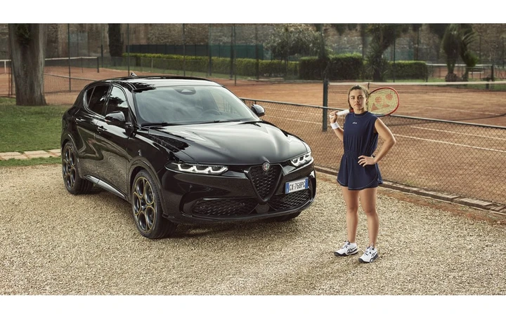 Alfa Romeo celebra i trionfi di Jasmine Paolini agli Internazionali d’Italia