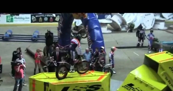 Trial Indoor: Toni Bou vince la prima di campionato a Sheffield
