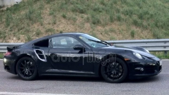 Porsche 911 Turbo MY2014: avrà quattro ruote sterzanti?