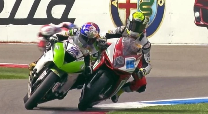 Supersport Assen 2015: Sofuoglu vince su Cluzel, 5° Rolfo