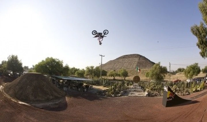 Red Bull X-Fighters: inizia la stagione!