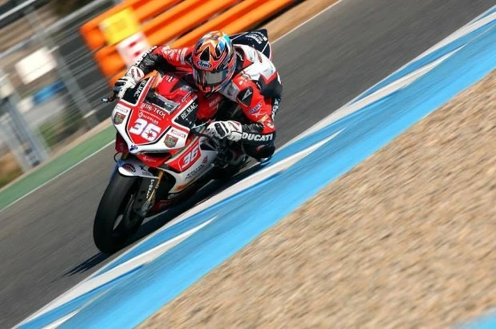 Superstock 1000 Jerez 2014: Mercado vince su Smith e Savadori e torna leader [FOTO]