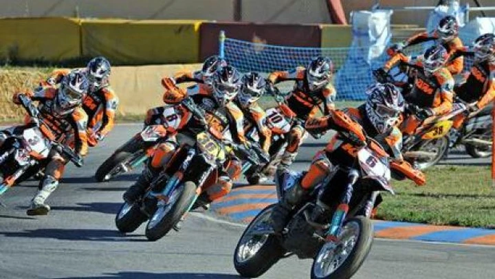 Si arricchiscono i premi del Trofeo Monomarca Supermoto KTM 2009