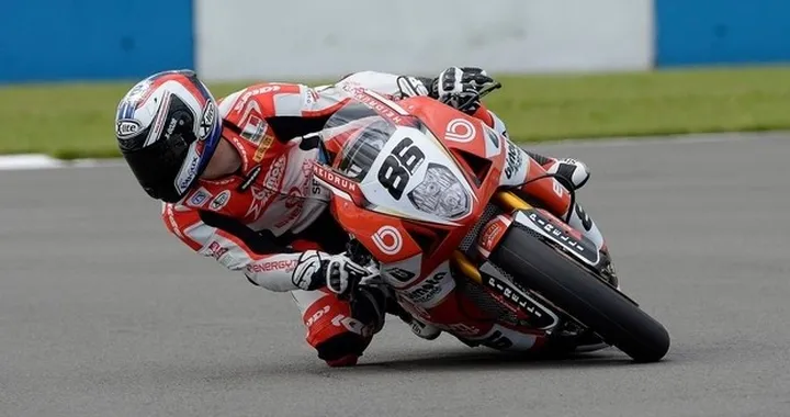 SBK, Bimota: un mese di tempo per finalizzare l'omologazione della BB3